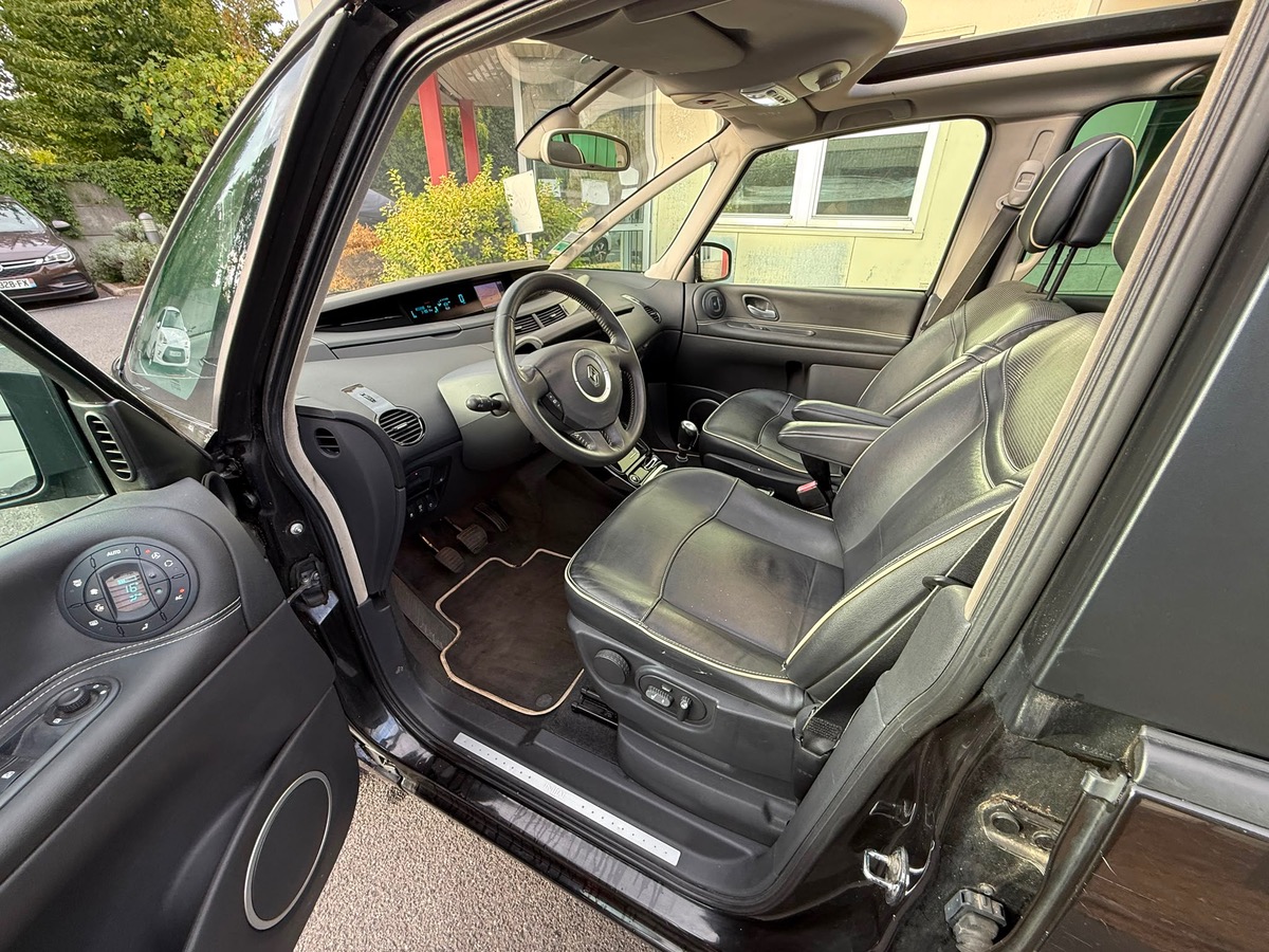 RENAULT Espace IV initiale 2.0 DCI 150 CV 7 place garantie 6 mois