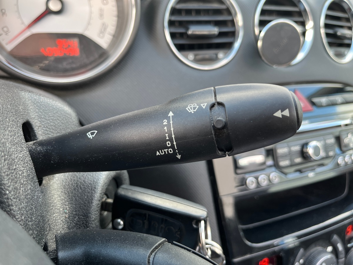 Peugeot 308 CC SPORT PACK 2.0 HDI 163ch, GPS, RADAR AVANT/ARRIERE