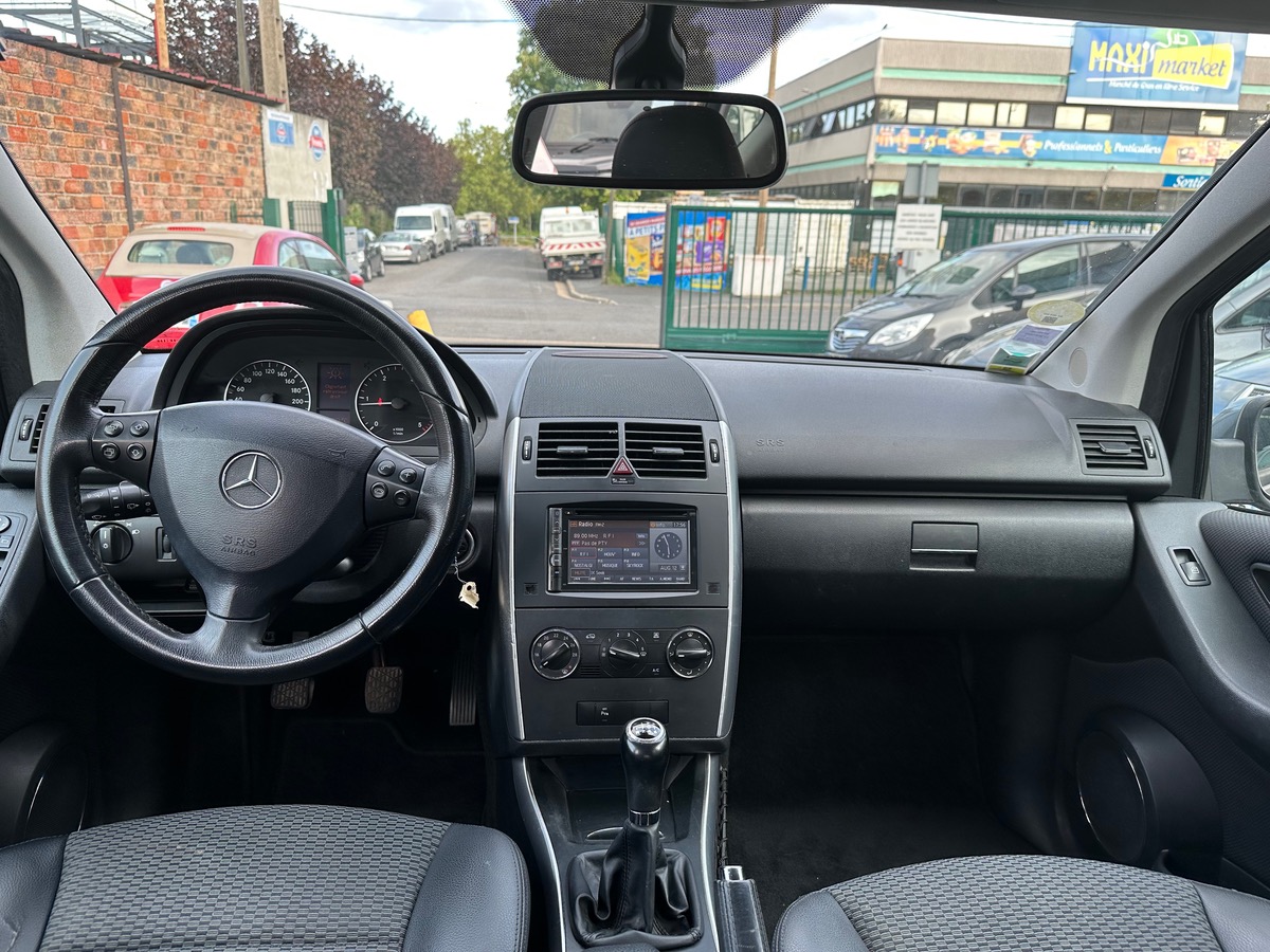 Mercedes-Benz Classe A 180 CDI moteur Mercedes 4XCBLuet
