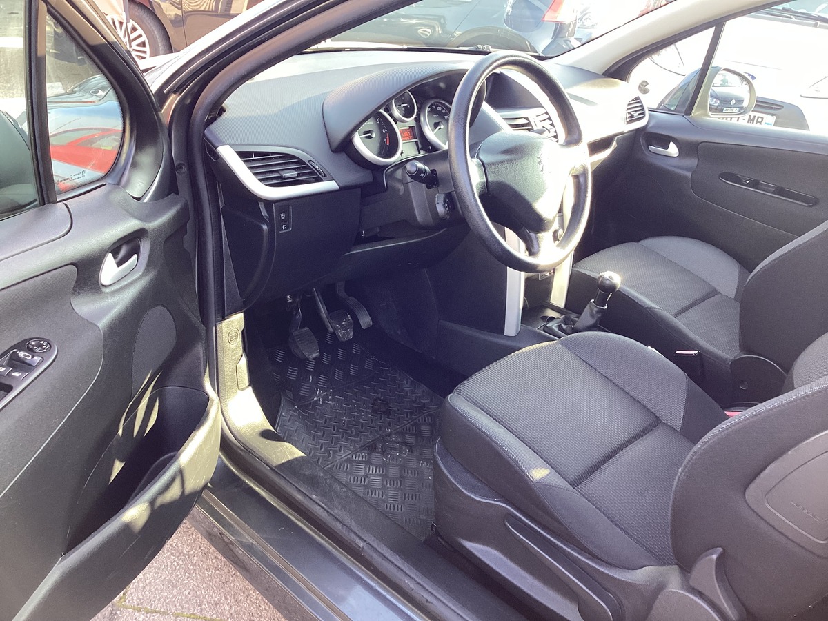 Peugeot 207+ Plux