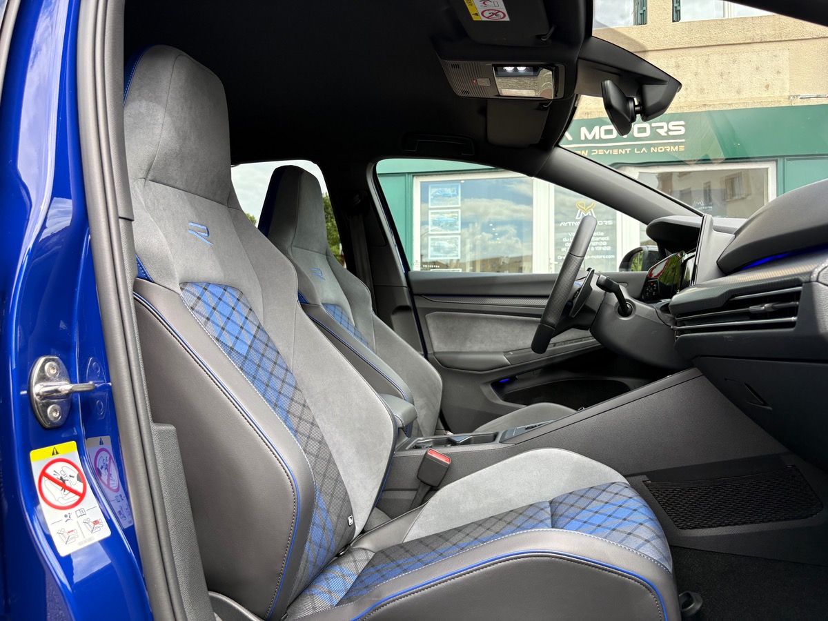 Volkswagen Golf VIII R 4Motion 2.0 TSi 16V BMT DSG7 320 cv Boîte auto