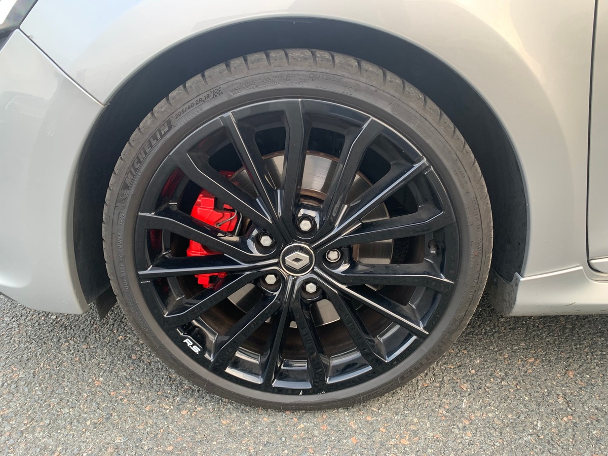 RENAULT Clio IV RS TROPHY | Caméra de recul | Stage 1 | Régulateur | GPS | Echappement Akrapovic