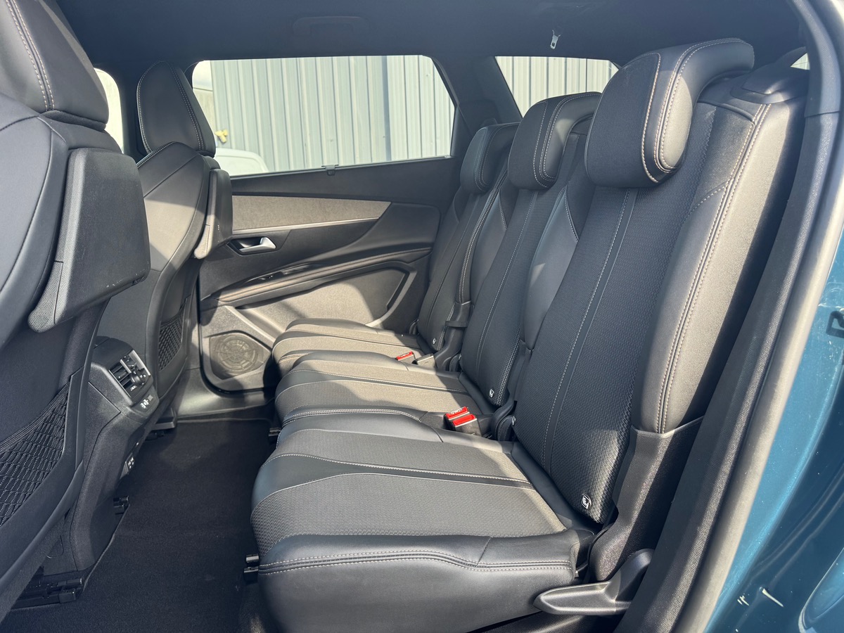Peugeot 5008 1.5 BHDI 130CH EAT8 GT + ATTELAGE