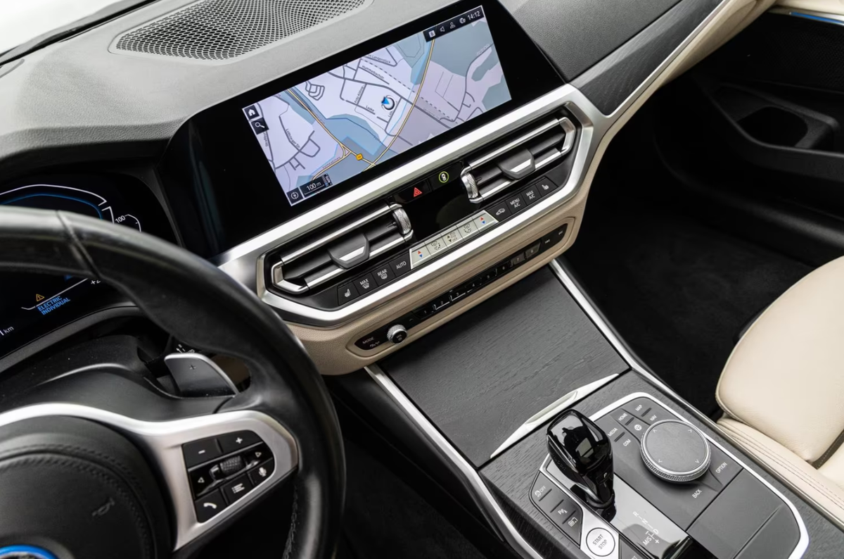 Bmw Série 3 Touring VII 330eA 292ch M Sport Toit ouvrant