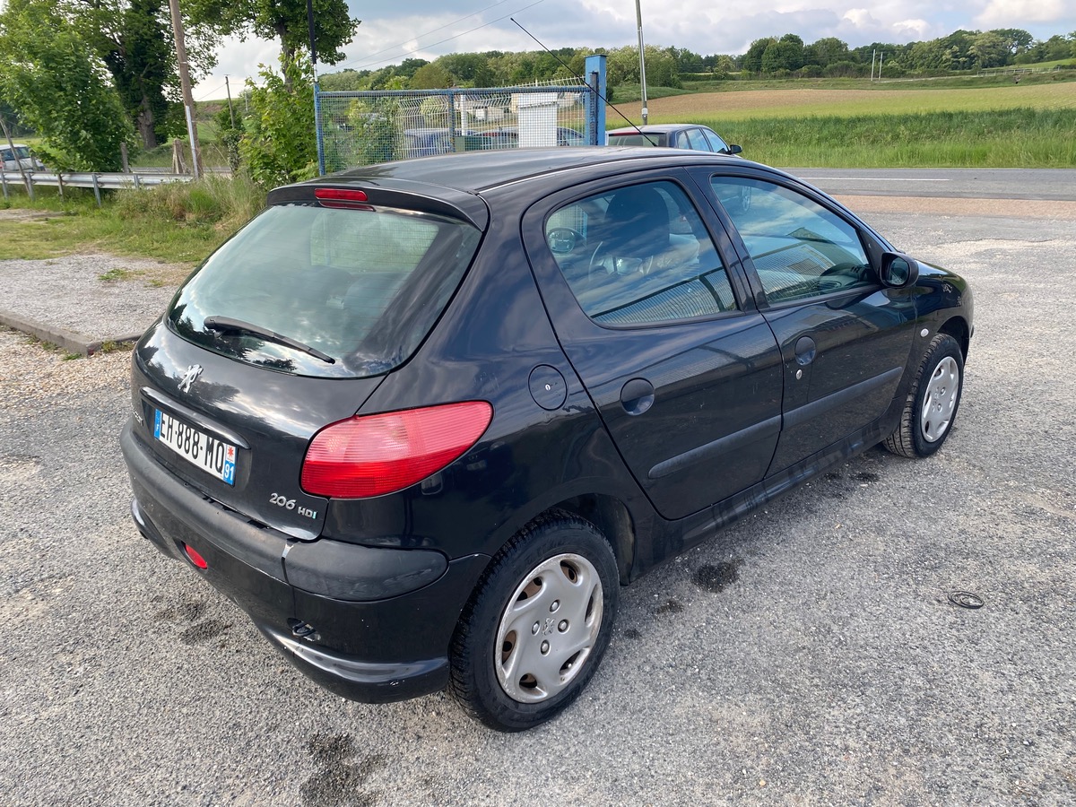 Peugeot 206 1.4 hdi 70cv 195150km annee 2003