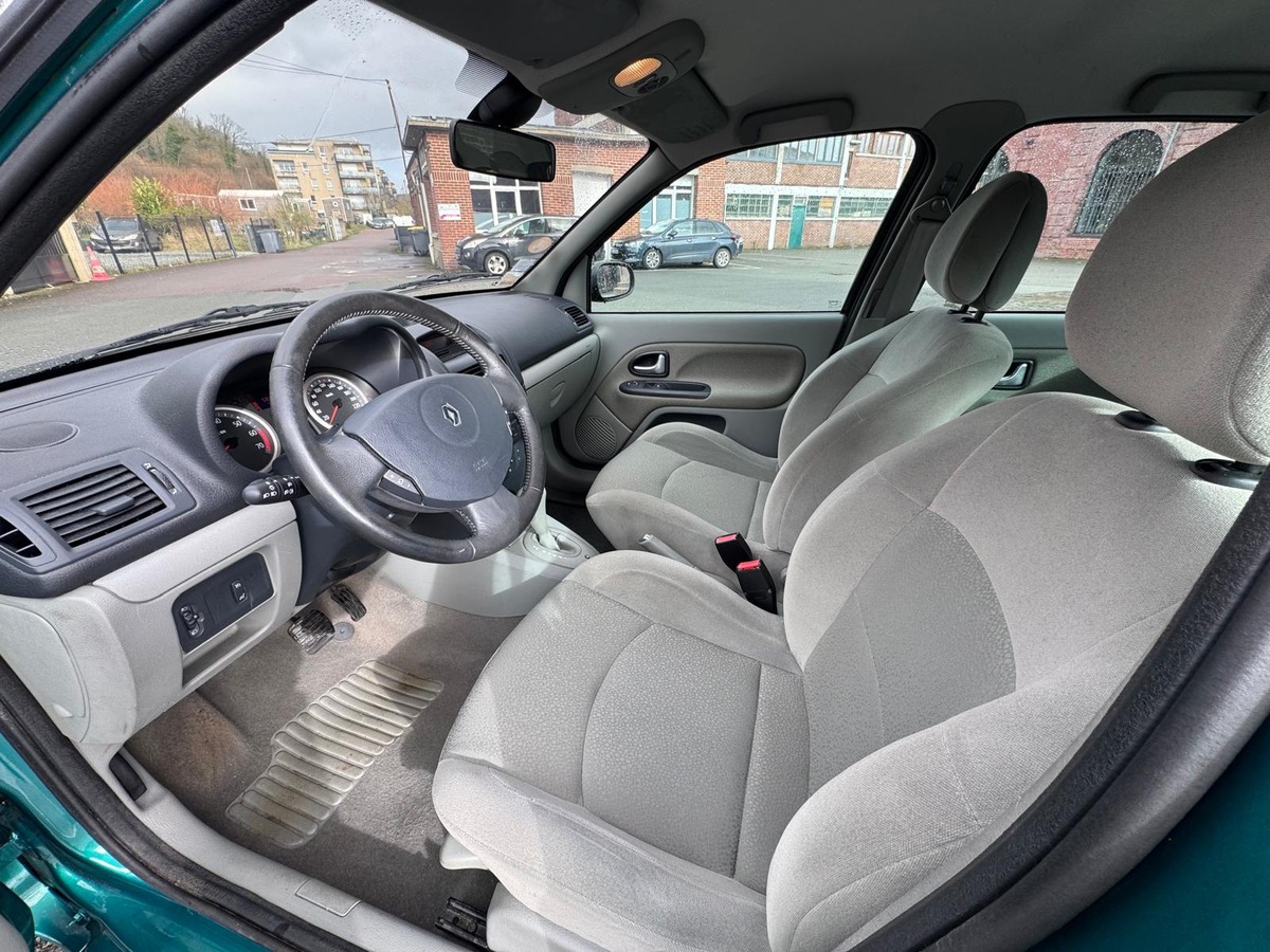 RENAULT Clio II 1.4  98CV Dynamique boite automatique - Garantie