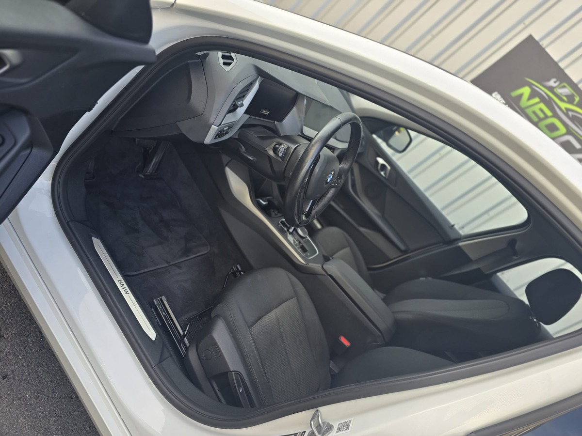 Bmw Série 1 118 dA 150cv Business Design "Première main et Suivi d'entretien" TVA Récupérable