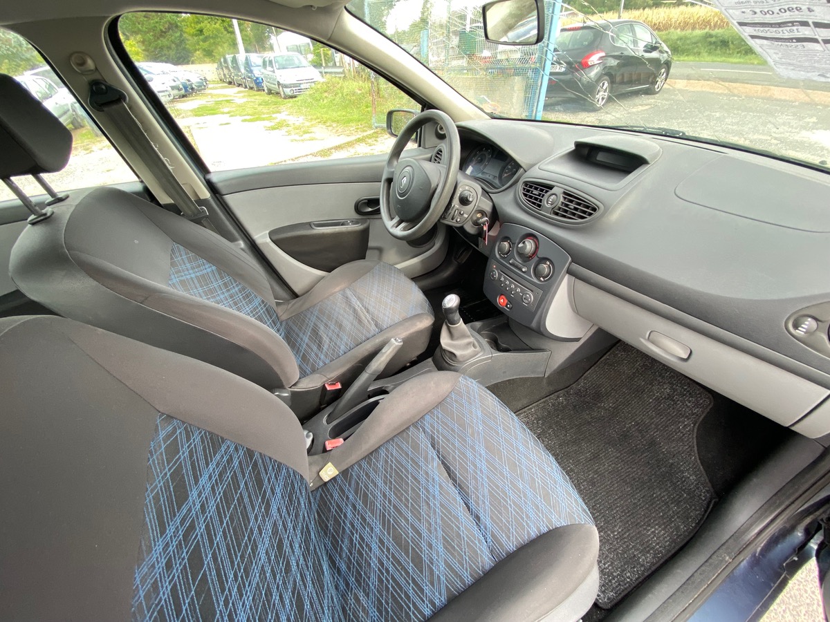 RENAULT Clio 1.2 16v 75cv 1ere main 108050km