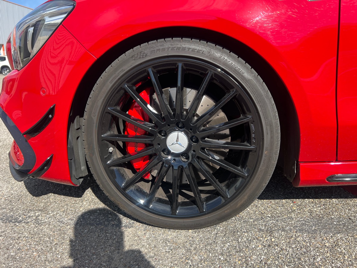 Mercedes-Benz CLA 45 AMG 381cv  4MATIC, SUIVI COMPLET MERCEDES, SIEGES CHAUFFANTS, HARMAN KARDON