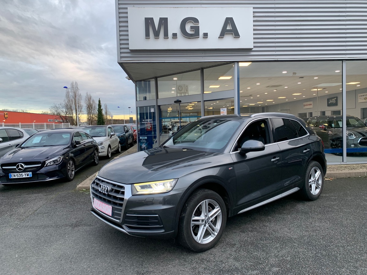 Audi Q5 190 ch | S-line | Virtual Cockpit | Caméra de recul | Coffre électrique | Attelage