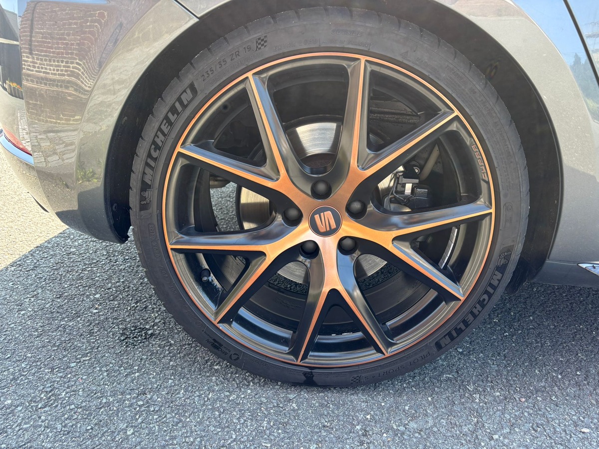 Seat CUPRA LEON R 2.0 TSI DSG6 - N°215/799 - Française