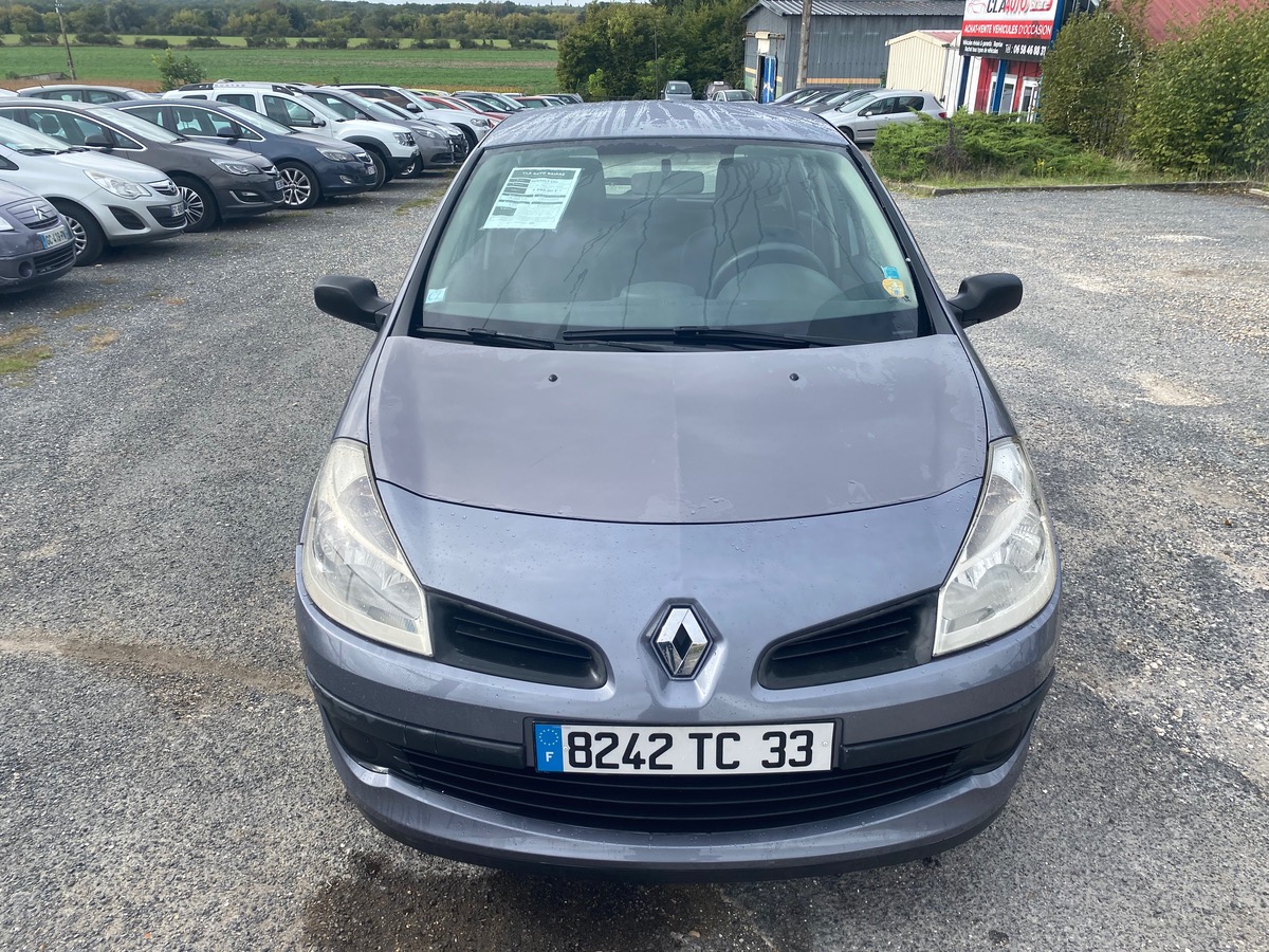 RENAULT Clio 1.2 16v 75cv 1ere main 108050km
