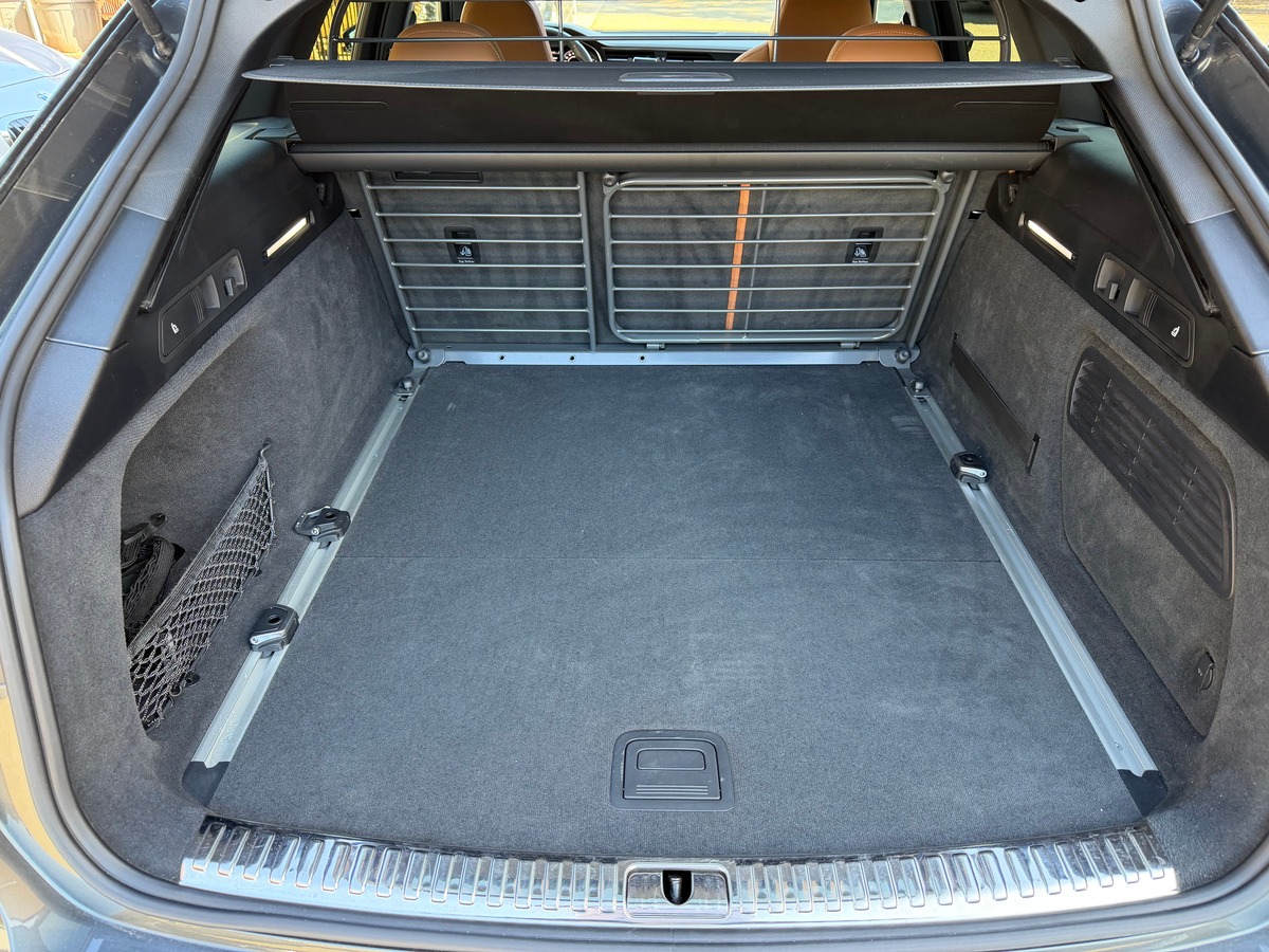 Audi RS6 Avant C8 4.0 V8 600ch FREIN CERAMIQUE / TOIT PANORAMIQUE / SIEGE AV CHAUFFANT VENTILE