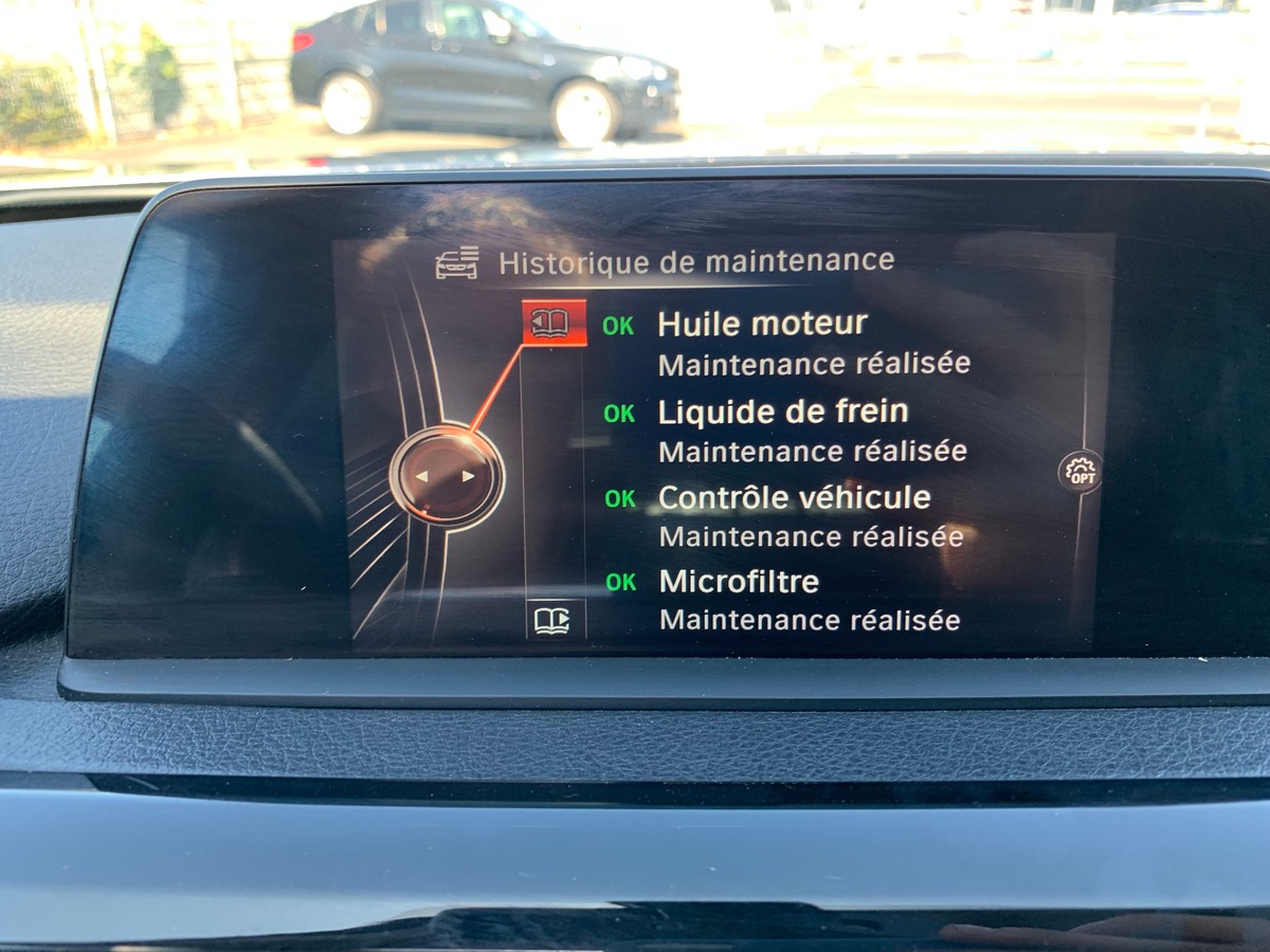 Bmw Série 3 326 | Sport | Régulateur vitesse | GPS | Siéges chauffants | Toit ouvrant | Mode Sport