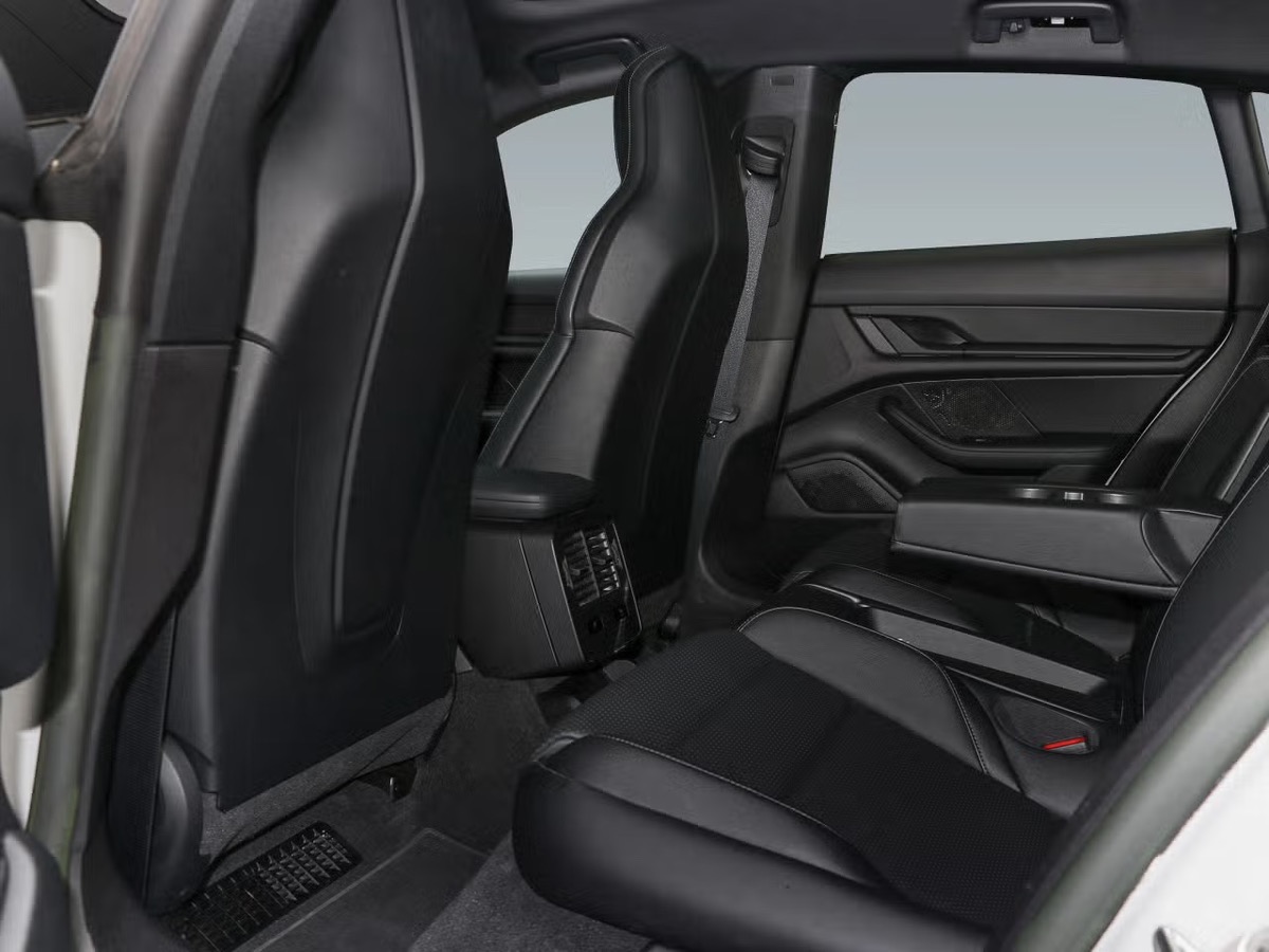 Porsche Taycan Cross Turismo 4S 571ch Craie Chrono/360/ToitPano/ACC/Siège chauffant AV/AR/Angle mort