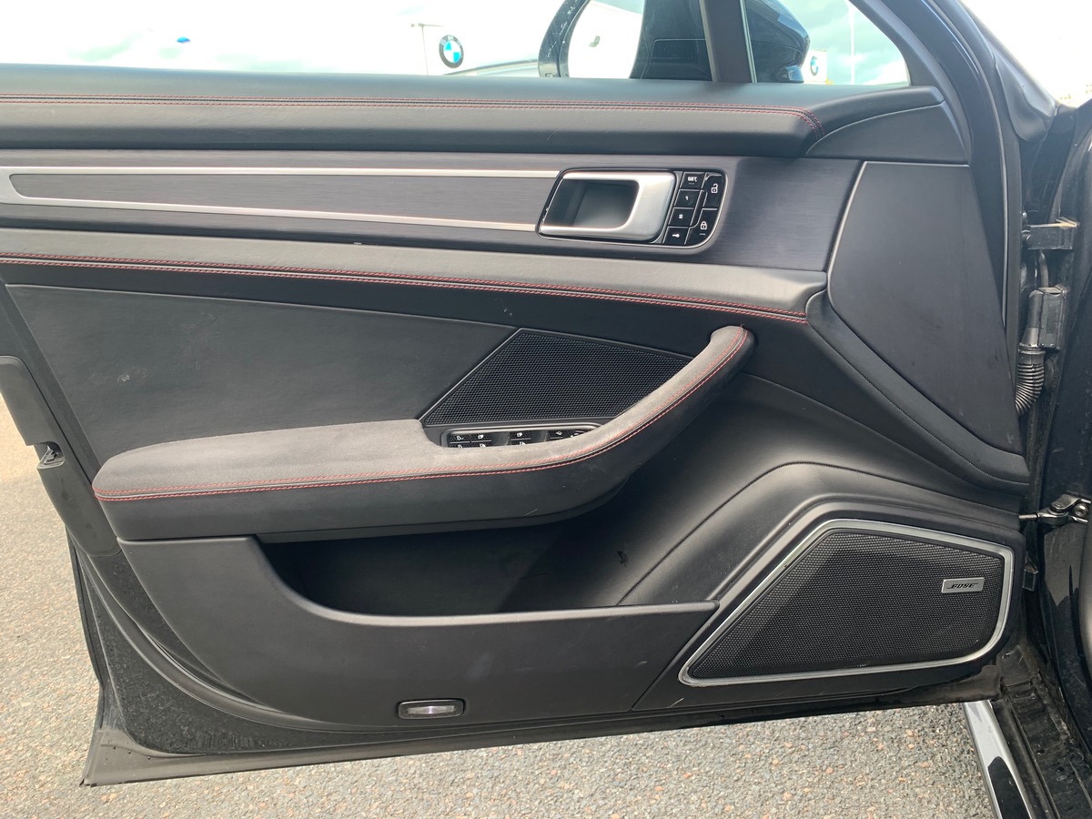 Porsche Panamera Sport Turismo GTS | V8 460 CH | BOSE | Toit panoramique | Garantie 1 AN AGIR *