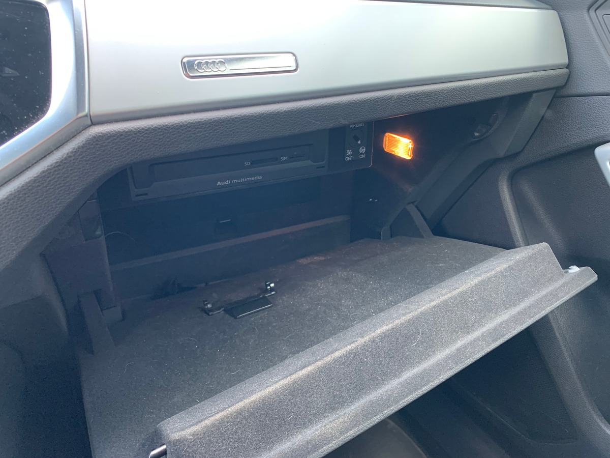 Audi Q3 Sportback 150 | Premiére MAIN | Design | Apple car play | Attelage amovible | Entretien AUDI