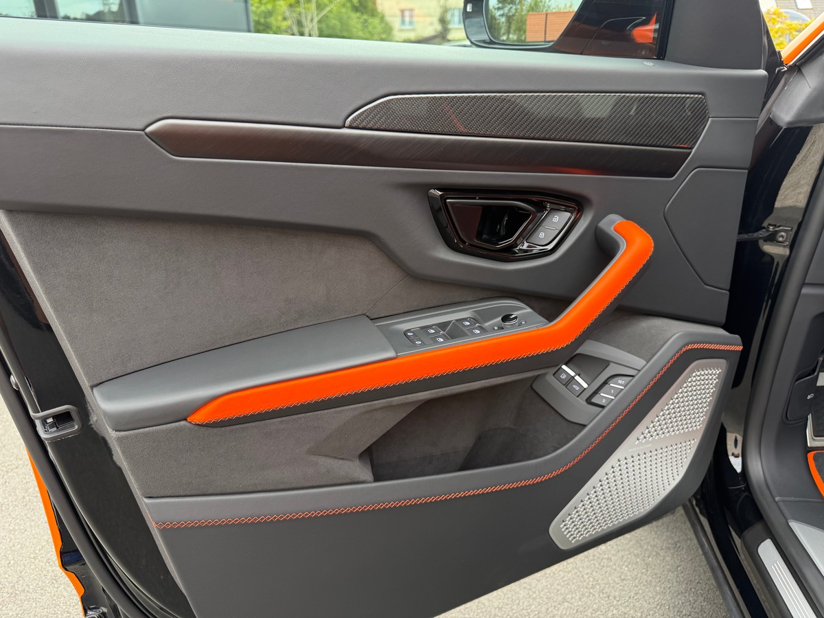 Lamborghini Urus 4.0 V8 800 CH SE / 1ERE MAIN / 14417 KMS