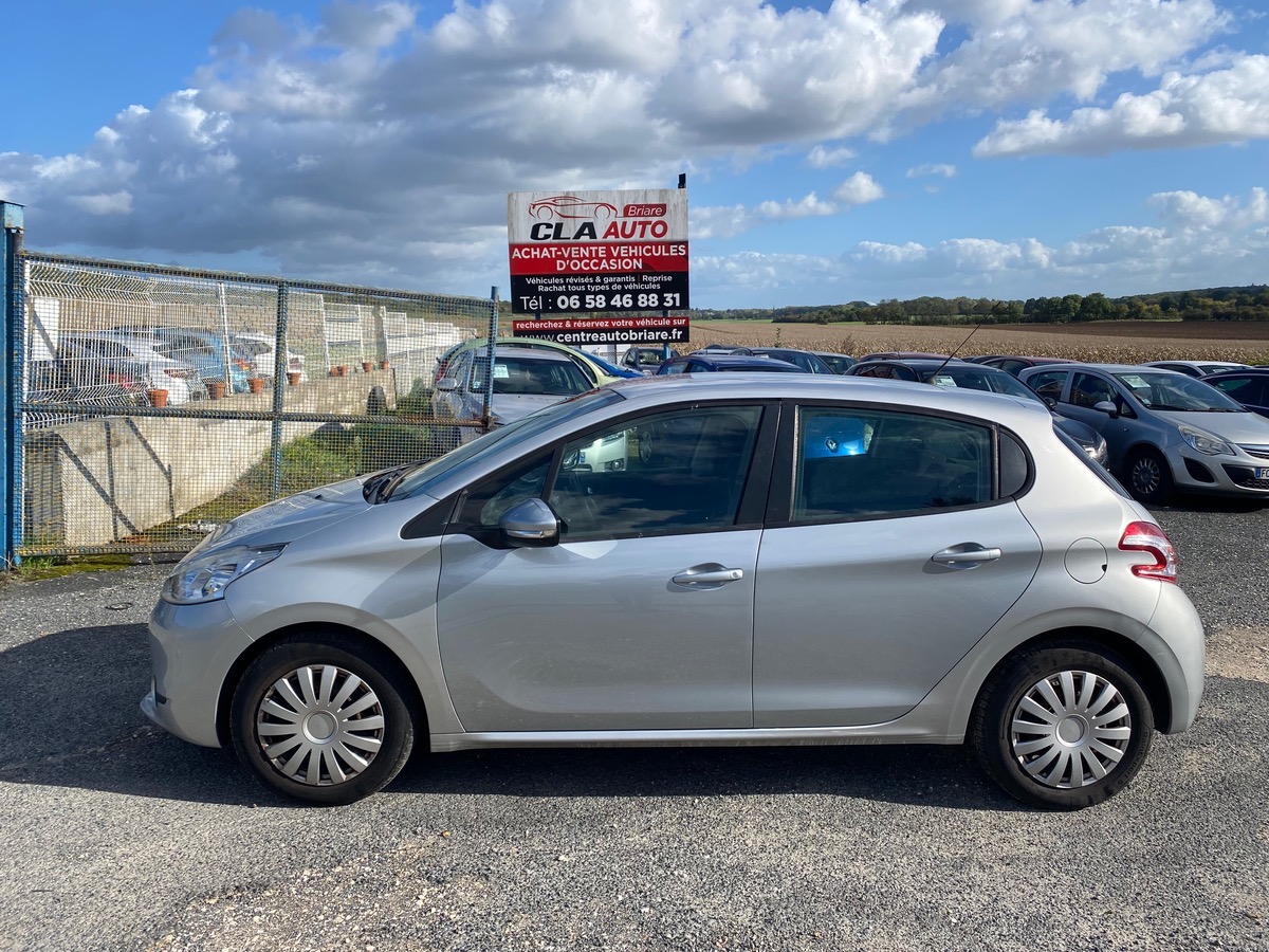 Peugeot 208 1.6 e-hdi 92cv 137015km d’origine