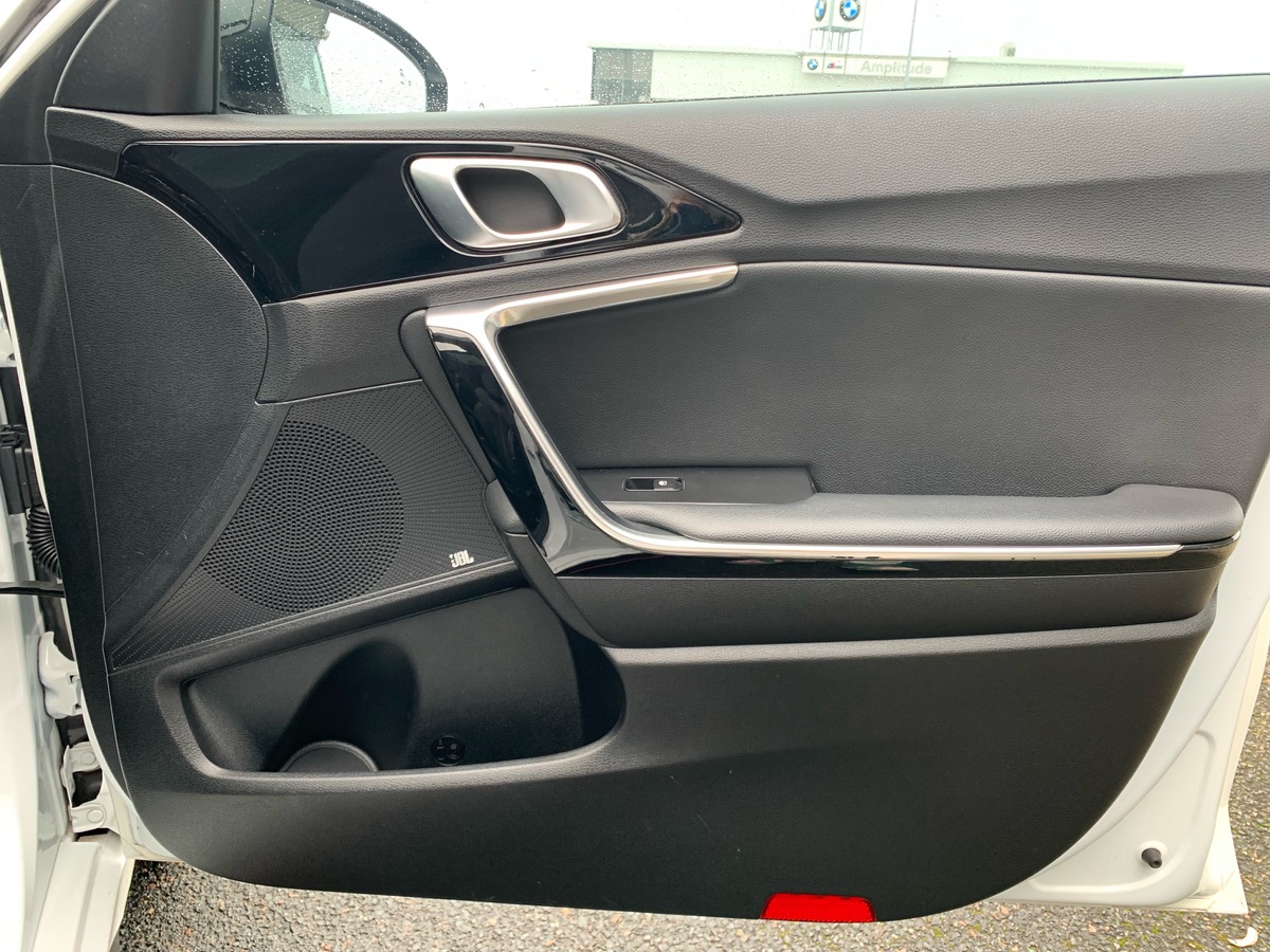 Kia ProCeed 140 ch | GT LINE PREMIUM | Caméra recul | Toit ouvrant | Démarrage sans clé | Phares LED