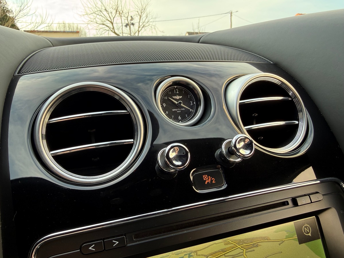 Bentley Continental GT 4.0 V8 S 528 CH / CARNET / 48101 KMS