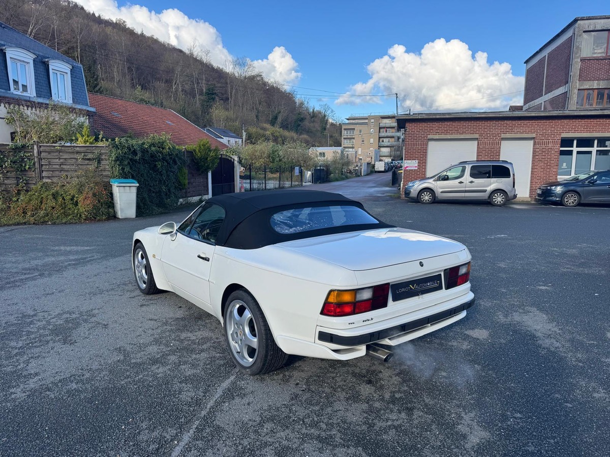 Porsche 944 TURBO CABRIOLET 2.5 250