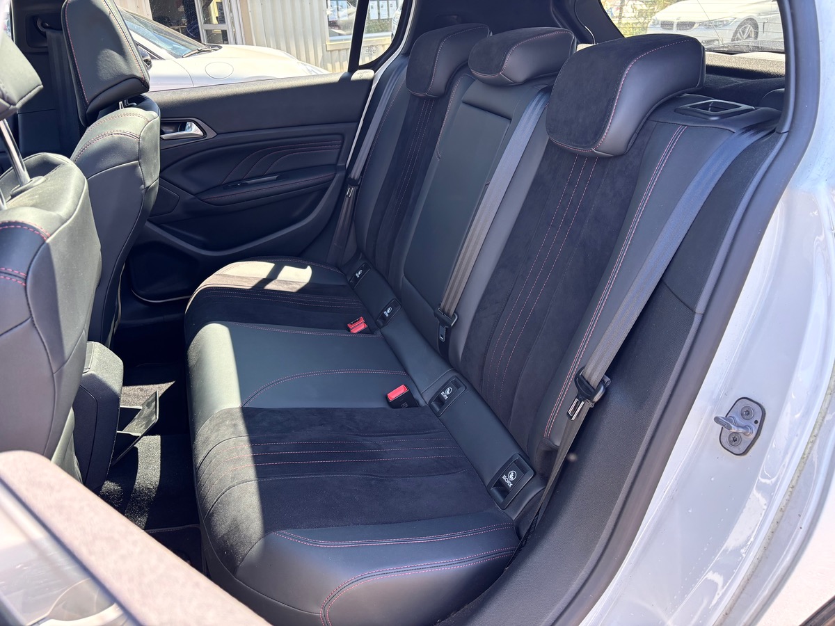 Peugeot 308 GT Line 1.5 Blue HDI 130 BVM6