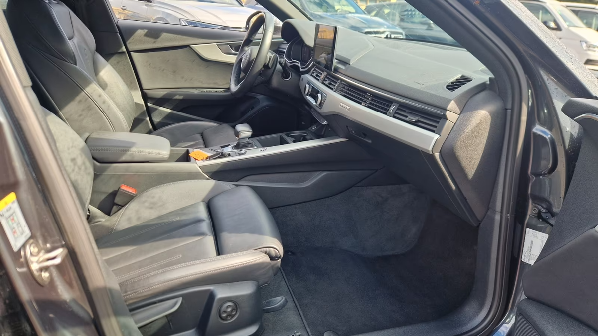 Audi A4 Allroad 40 TDI 204ch Avus quattro S tronic 7/Attelage/Caméra360/Gris Manhattan