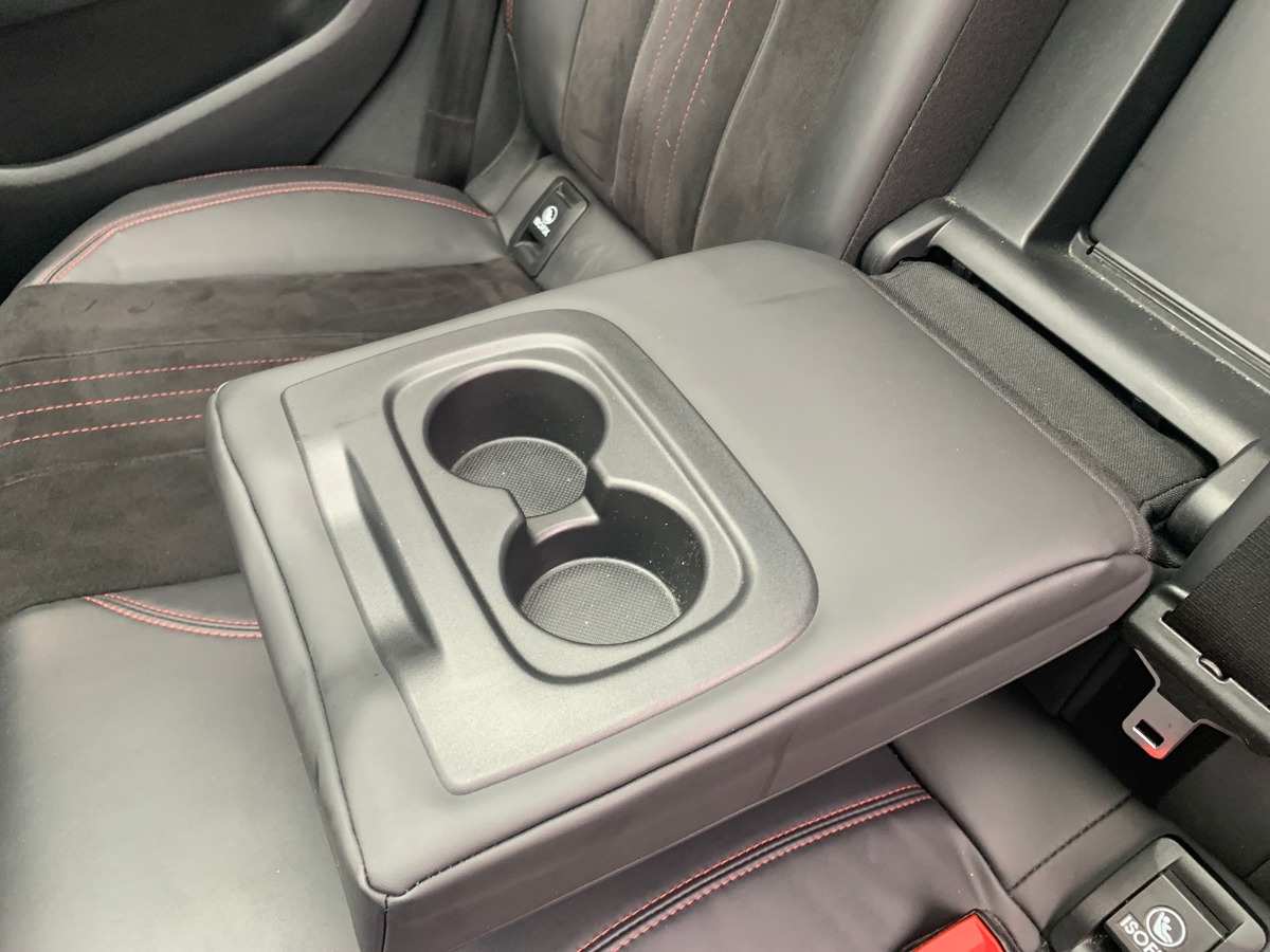 Peugeot 308 180 chevaux | GT | Toit panoramique | Caméra de recul | Régulateur de vitesse | GPS