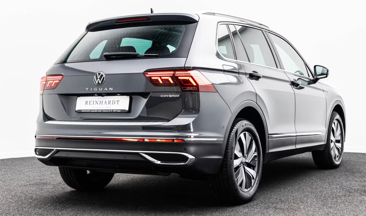 Volkswagen Tiguan II 1.4 eHybrid 245ch Elegance DSG6 Toit ouvrant Attelage