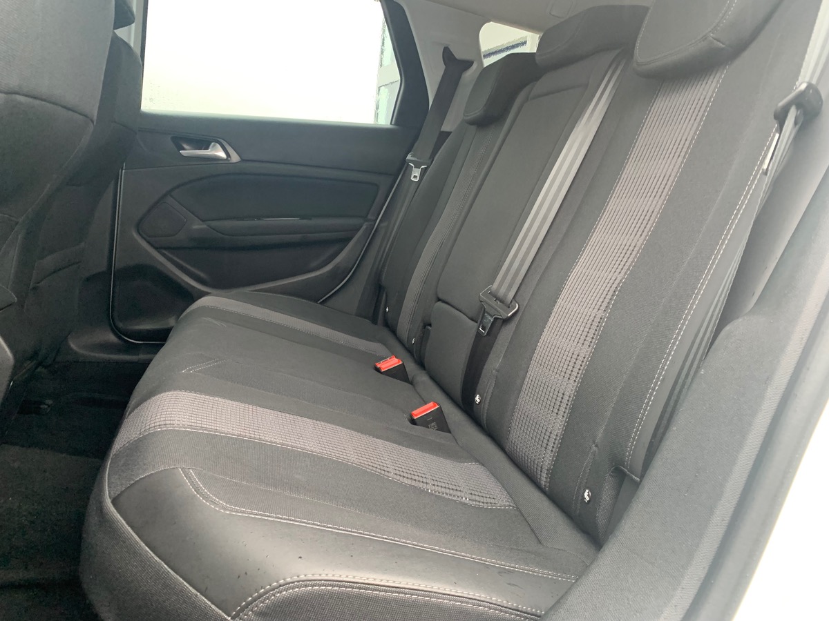 Peugeot 308 SW 130 ch | Allure | Régulateur vitesse | Mirror Screen | Attelage | Radars stationnement