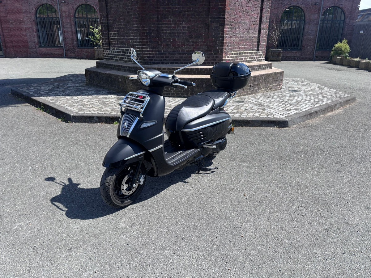 Peugeot DJANGO 125cc - 2022 - TOP CASE - Selle rabaissée