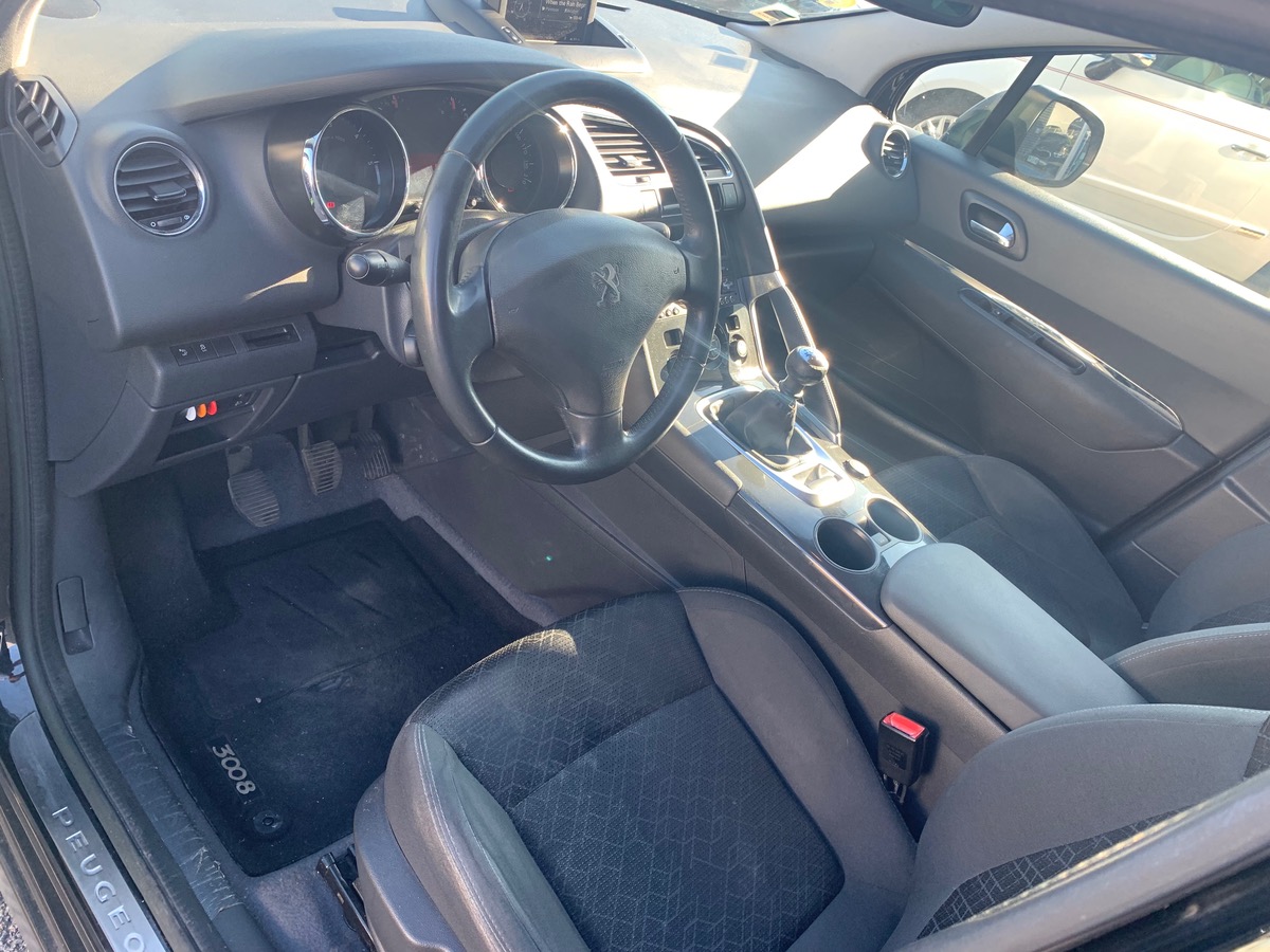 Peugeot 3008 115 ch | ACTIVE | GPS | Radar stationnement arriére | Toit Panoramique | Bluetooth