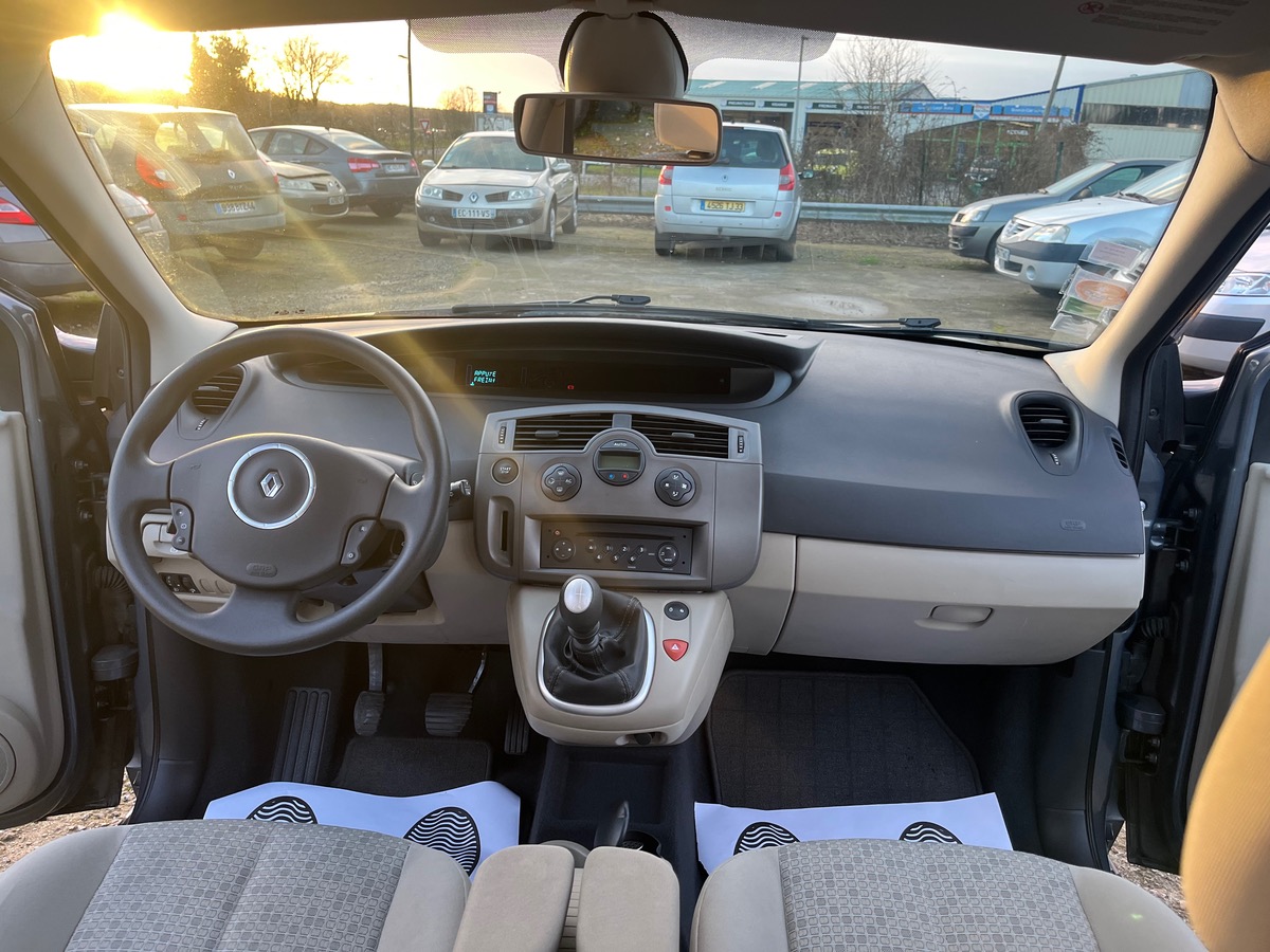 RENAULT Scenic 1.5 dci 105 79048 km