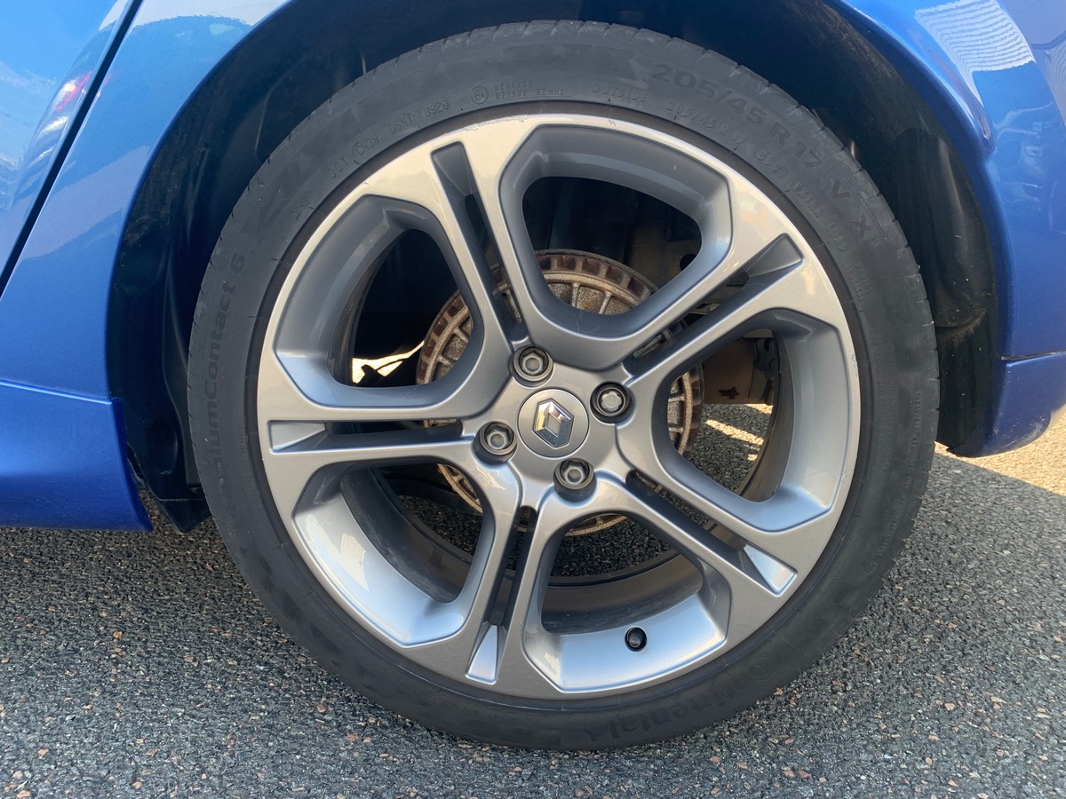 RENAULT Clio IV 120 ch | GT | Dernière vidange à 124924 kms | GPS Cartographique |Toit en verre fixe