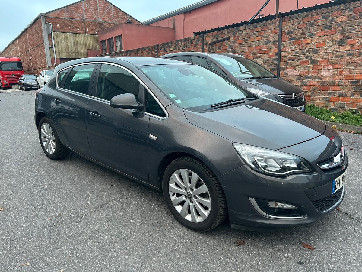 Opel Astra 1.6 CDTI 136 CV cosmo 1er main 4XSan frai CB