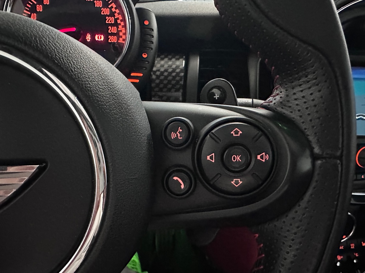 Mini Cooper III (F56) 2.0 231cv JCW BVA6 Harman Kardon / Toit Ouvrant / Echappement Sport