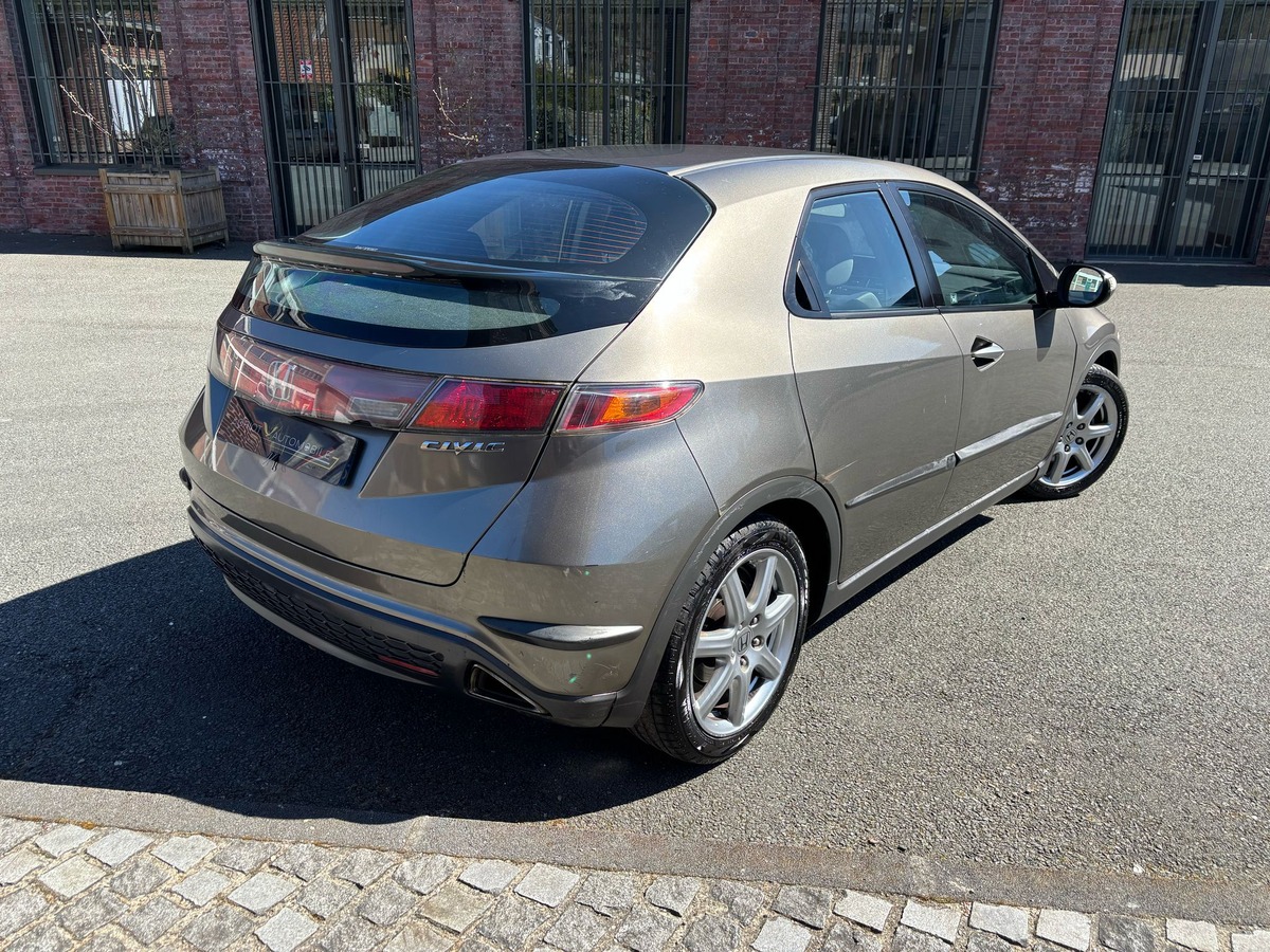 Honda Civic 1.8 VTEC 140 COMFORT-5 PORTES-GARANTIE