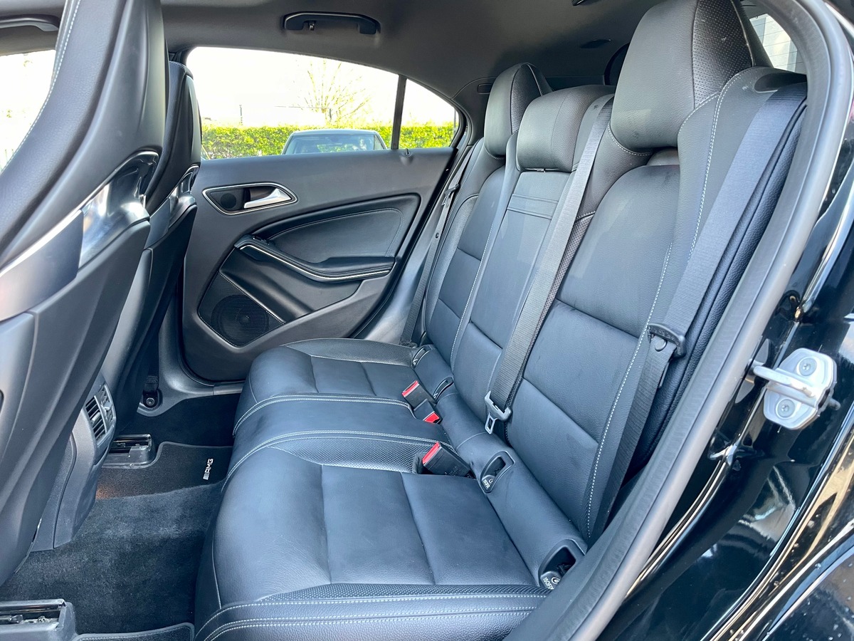 Mercedes-Benz Classe A (2) 45 AMG 381 4MATIC FULL FR