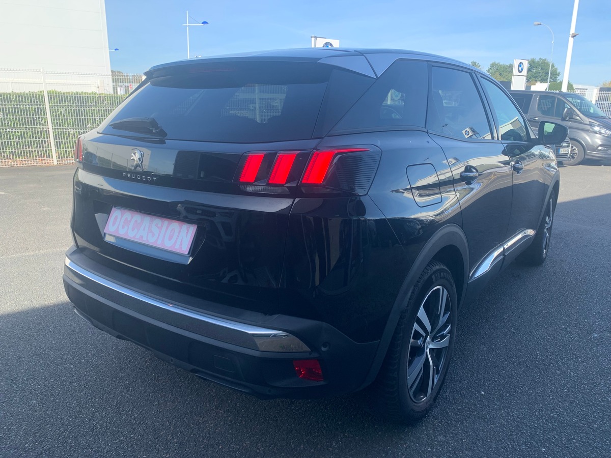 Peugeot 3008 130 chevaux | Allure | Caméra de recul | Régulateur de vitesse | Capteur d'angle mort