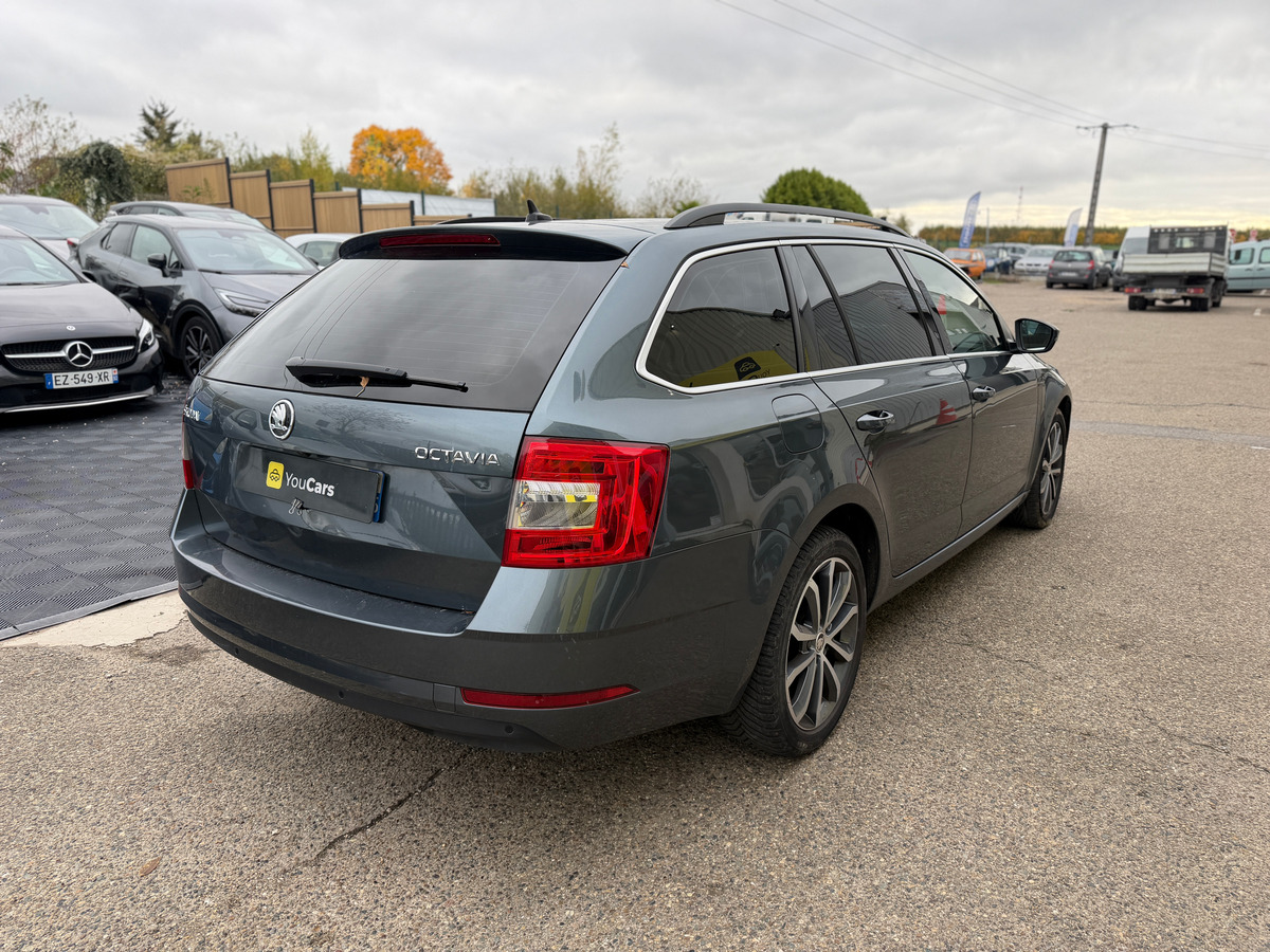 Skoda Octavia Combi Phase 2 1.5 TSI 150 cv - CARPLAY - 1 ERE MAIN - ENTRETIEN VW -DEMARRAGE SANS CLE