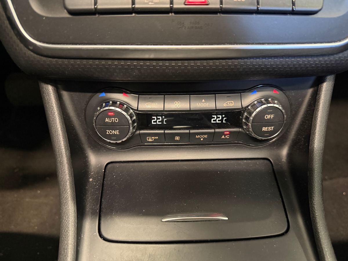 Mercedes Benz Classe A 180 cdi Sensation / Toit Panoramique Ouvrant