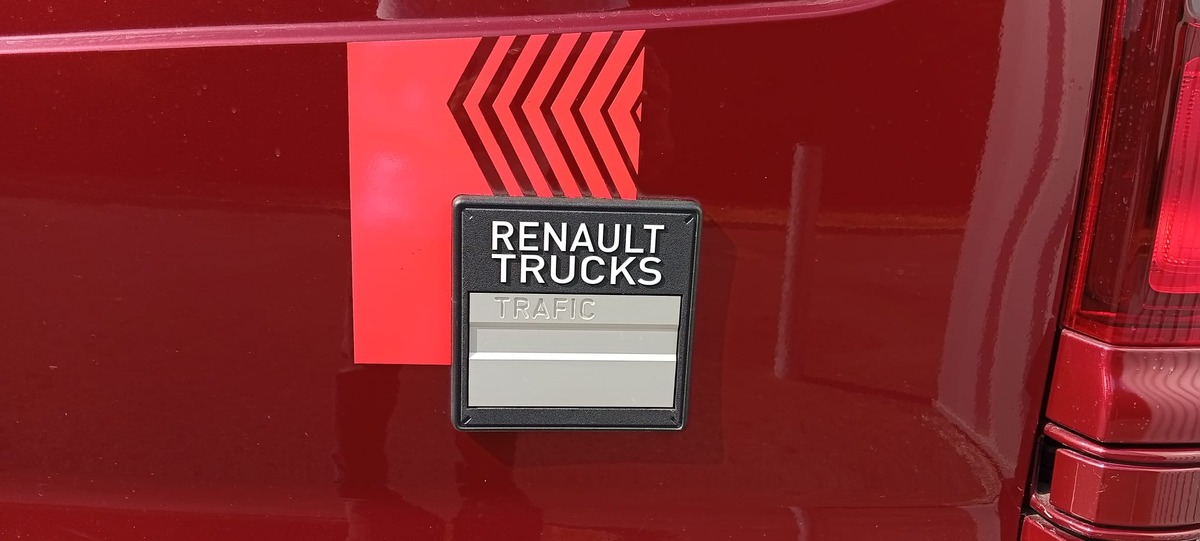 RENAULT TRAFIC RT Trafic Fg L2H1 3T 2.0 Blue dCi 170ch Grand Confort EDC