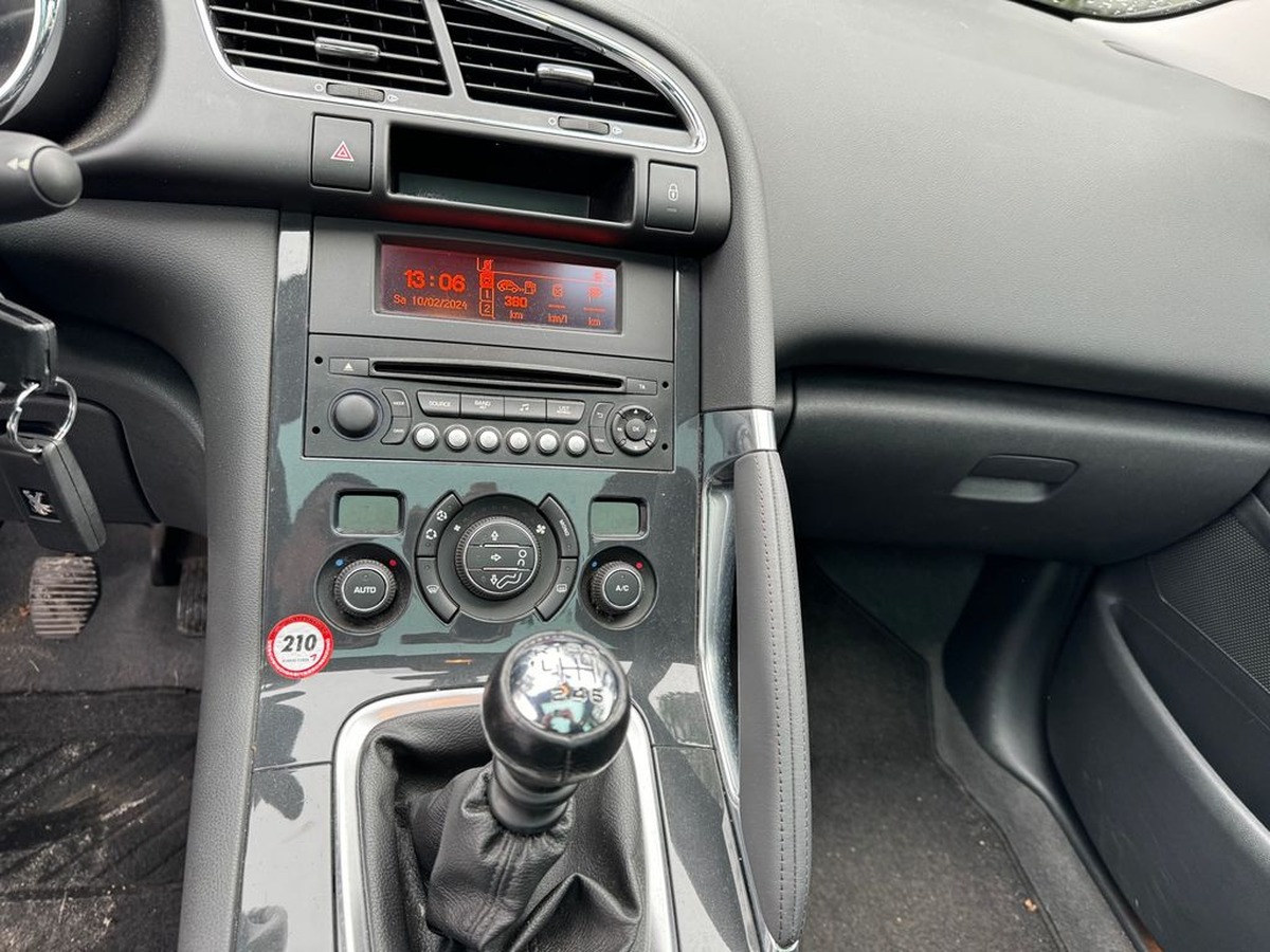Peugeot 3008 1.6 HDI Active