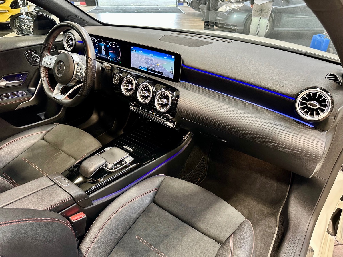 Mercedes Benz Classe A IV 200 D AMG Line 8G-DCT Options+++ a