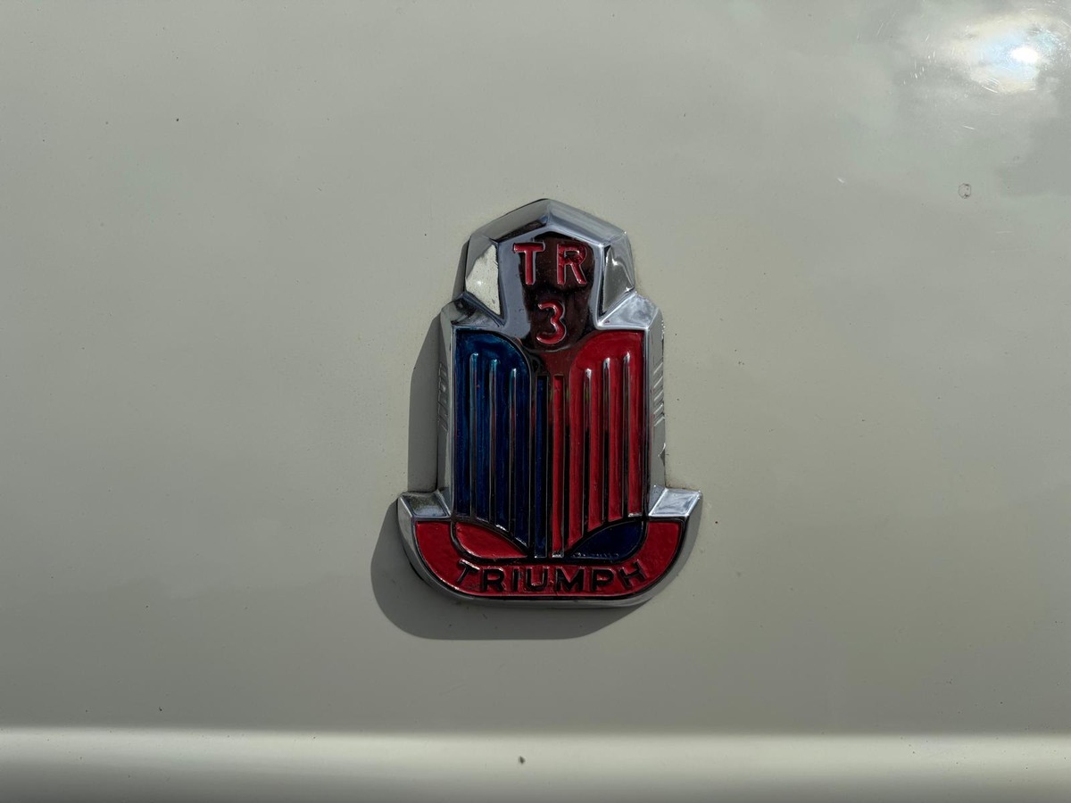 Triumph TR 3 "Petite bouche" 2.0 100cv 1957