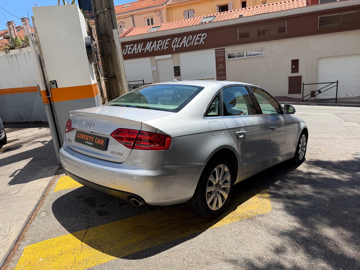 Audi A4 2.7 TDi V6 190 CV / Ambition Luxe / Boîte auto / Caméra / Km Réel
