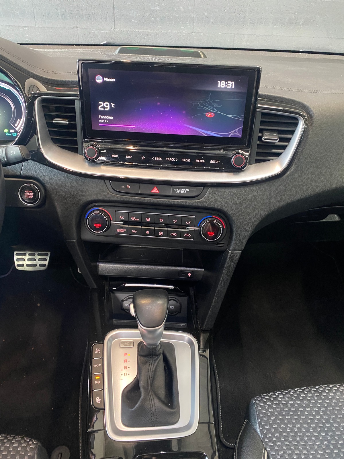 Kia XCeed hyb 141