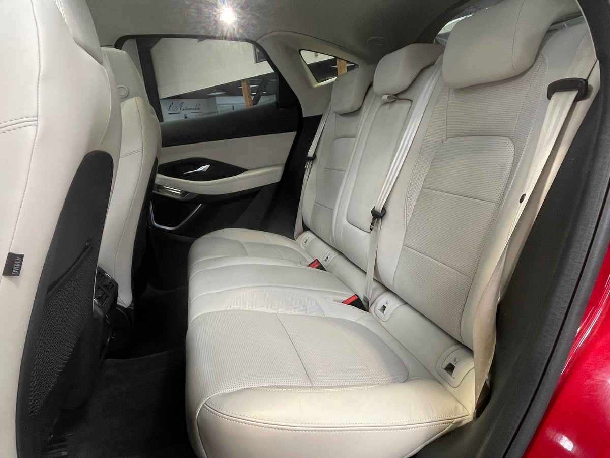Jaguar E-Pace 2.0L P-250 AWD R-DYNAMIC HSE - TOIT PANO/VOLANT CHAUFFANT