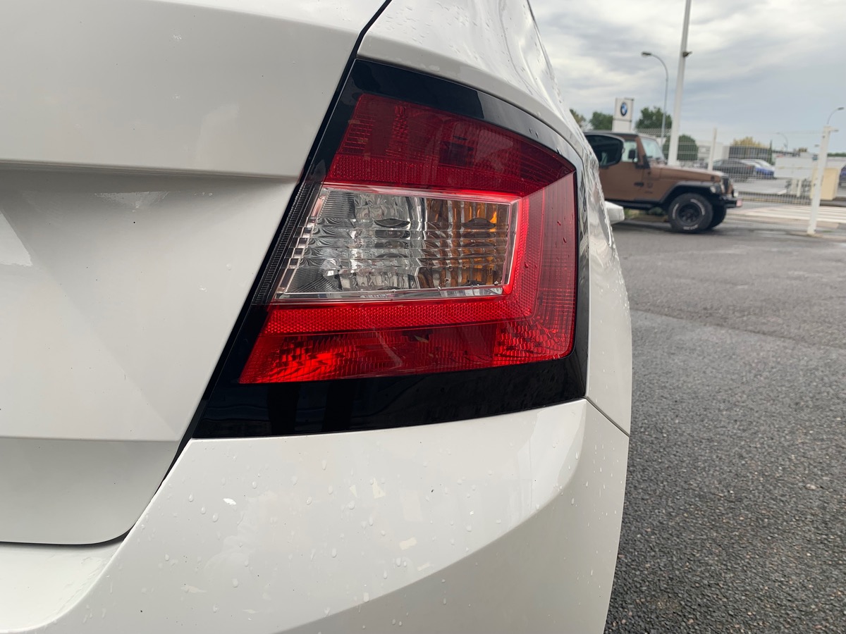 Skoda Fabia 60 ch | Business | GPS | Bluetooth | Radars de stationnement | Régulateur de vitesse